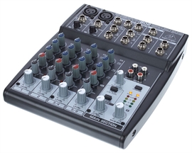 BEHRINGER  MIXER XENYX 802