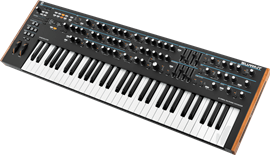 NOVATION  SUMMIT SYNTH